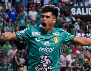 Peñarol sigue sumando refuerzos: Alan Medina se incorpora al plantel para enfrentar a Flamengo