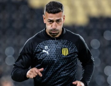 ¿Debuta oficialmente este domingo Facundo Batista?