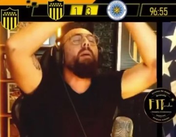 ¡Ese tipo nunca jugó al fútbol!: la bronca del relator de Peñarol que fustigó a Babi y a Aguirre tras la derrota ante City Torque