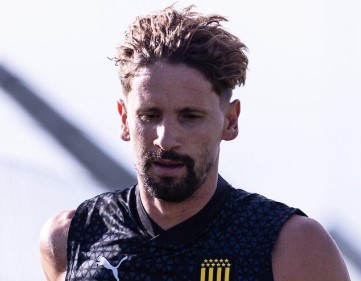 Gastón Ramírez es jugador de Peñarol