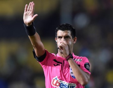 ¿Quiénes arbitrarán el clásico Nacional vs Peñarol del Torneo Clausura 2024?
