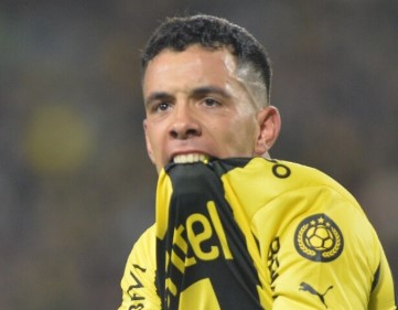 Objetivo cumplido: Peñarol concretó la extensión del préstamo de Leonardo Fernández hasta diciembre