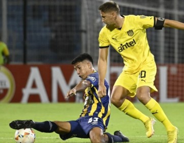 Confirmado: Peñarol cedió ante la presión de Conmebol y AFA y le venderá entradas a hinchas de Rosario Central